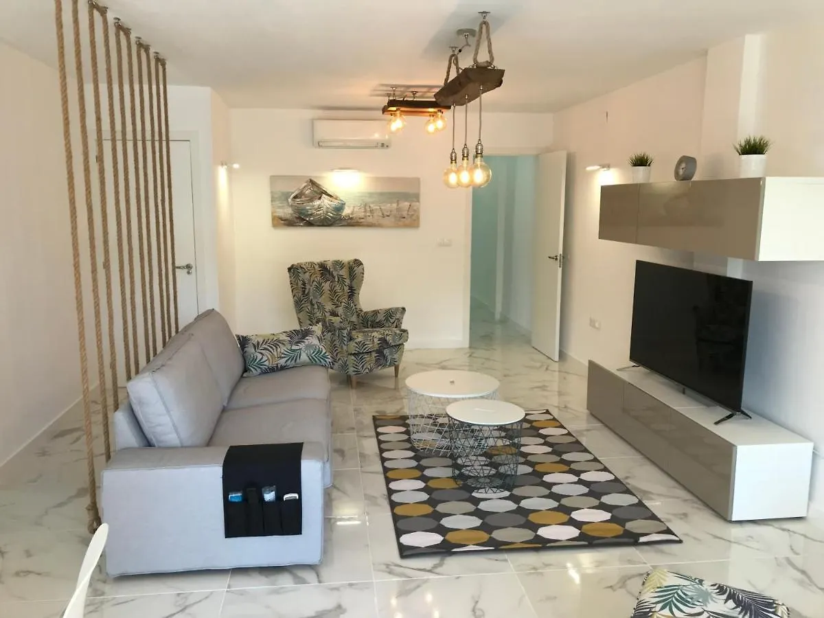New Central 2Br Apartment 100M-To-Beach Free Parking Fuengirola